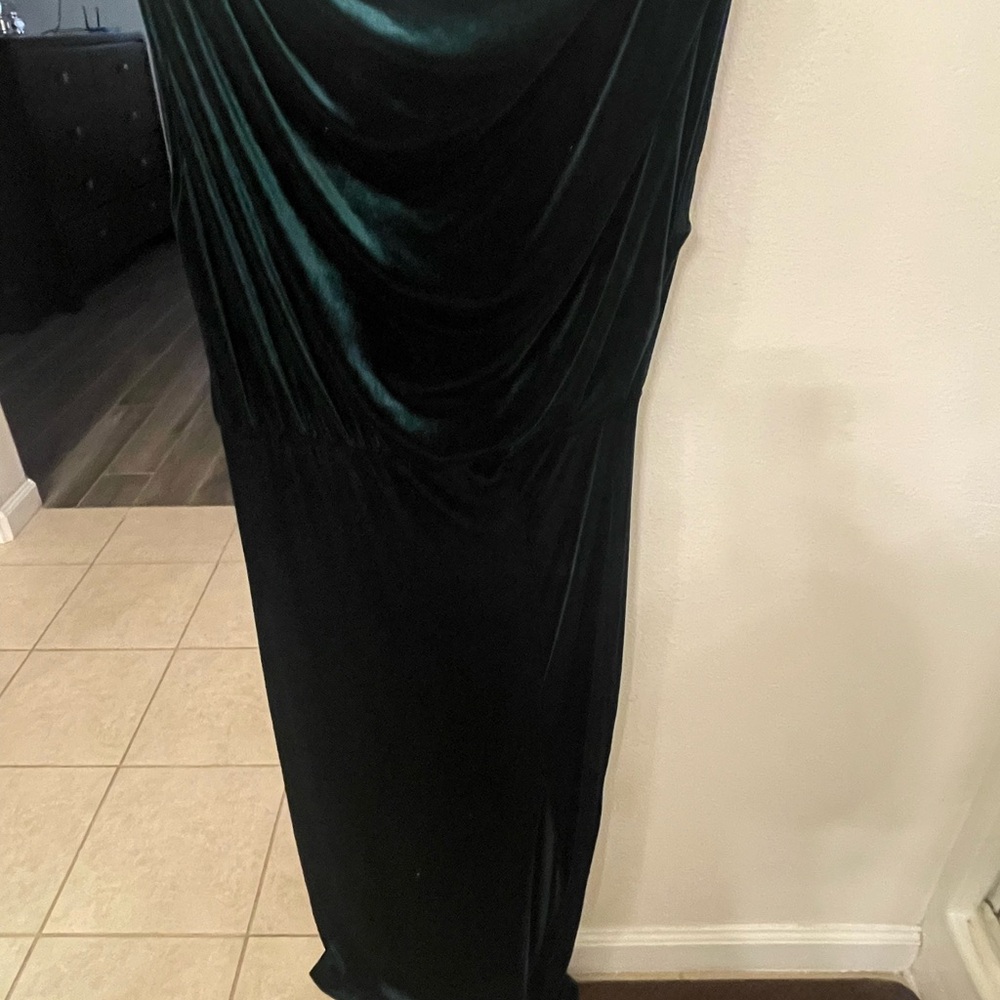 SHEIN Green Sleeveless Cowl Neck Maxi Dress